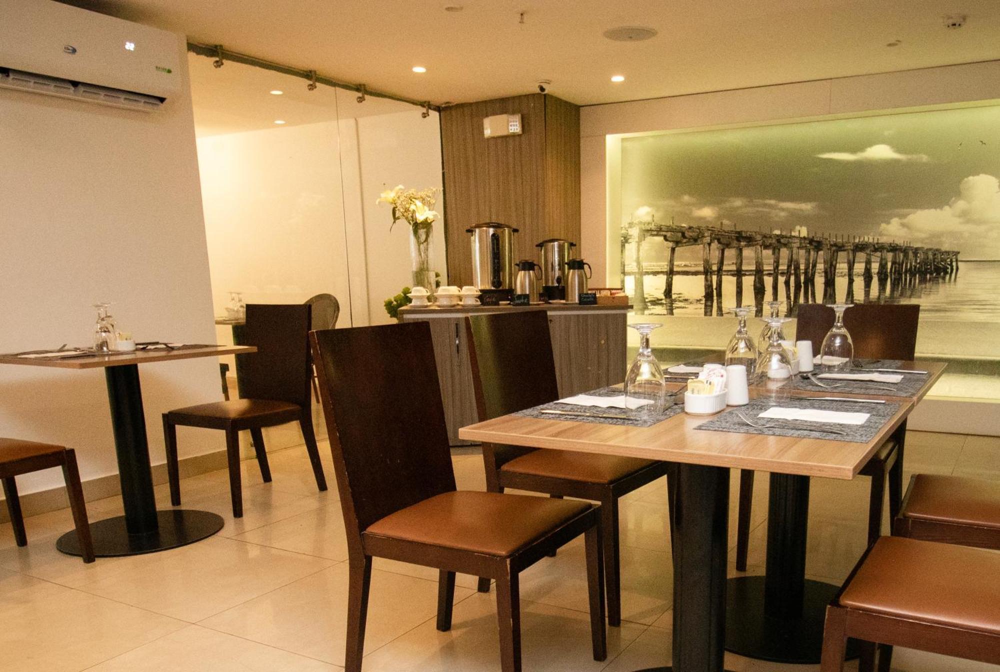 Ramada By Wyndham Panama Via Argentina Ξενοδοχείο Εξωτερικό φωτογραφία