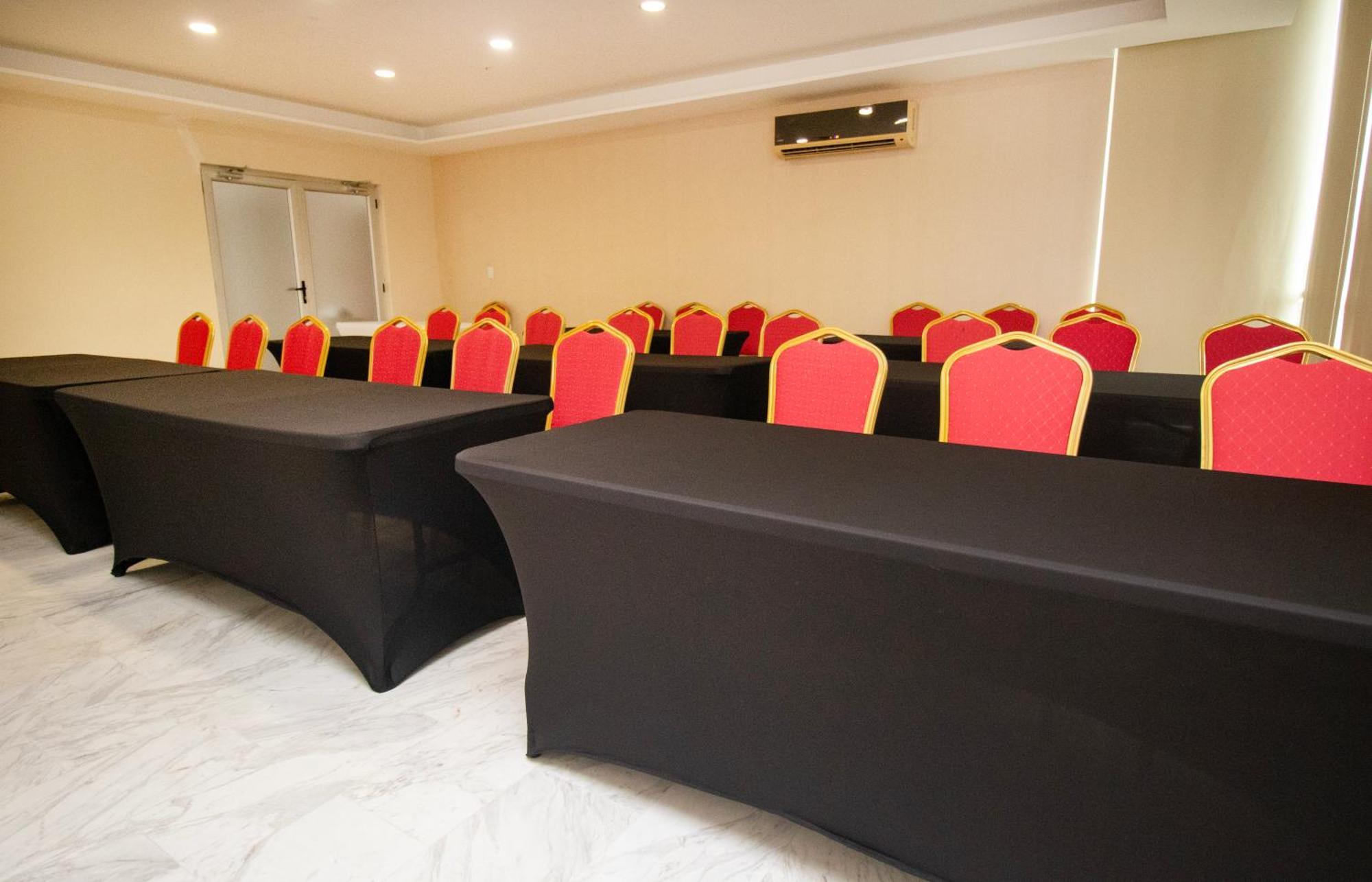 Ramada By Wyndham Panama Via Argentina Ξενοδοχείο Εξωτερικό φωτογραφία